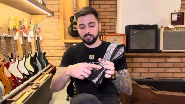 Обзор ремня для гитары Ernie Ball 4163 Gold&Black Paisley Jacquard | SKIFMUSIC.RU