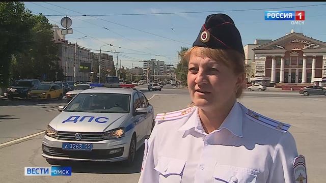 В Санкт-Петербурге с сегодняшнего дня сервисы аренды самокатов приостановили свою работу смотреть онлайн