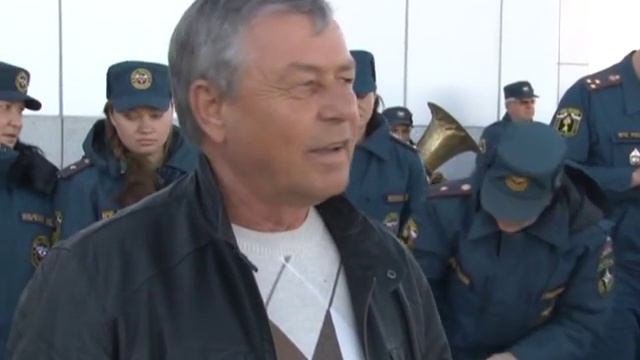 28 09 13 награждение личного состава 996 спасцентра и курсантов АГЗ смотреть онлайн