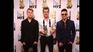 Алексей Воробьев - Сумасшедшая ( День Рождения МУЗ ТВ в Кремле - 20 лет в эфире )