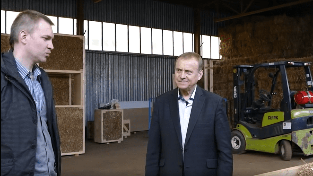 Ефимов В.А. О домах из соломенных панелей.mp4 смотреть онлайн