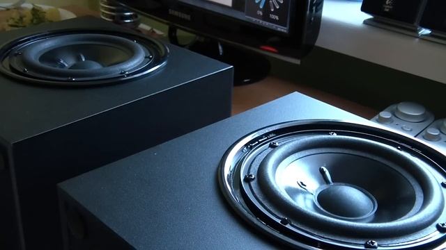 2x Logitech x-230 Max Excursion смотреть онлайн