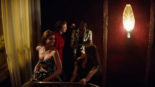 Canción anuncio 212 VIP Black Rose Carolina Herrera 2018 смотреть онлайн