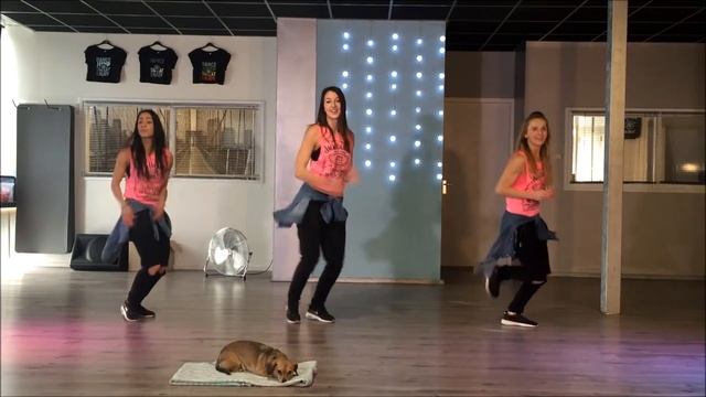 Mas Macarena - Gente de Zona - Easy Fitness Dance Choreography Baile Coreografia смотреть онлайн