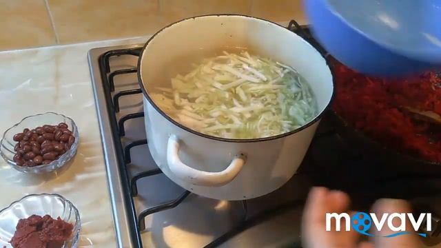 Очень вкусный красный борщ с фасолью! смотреть онлайн