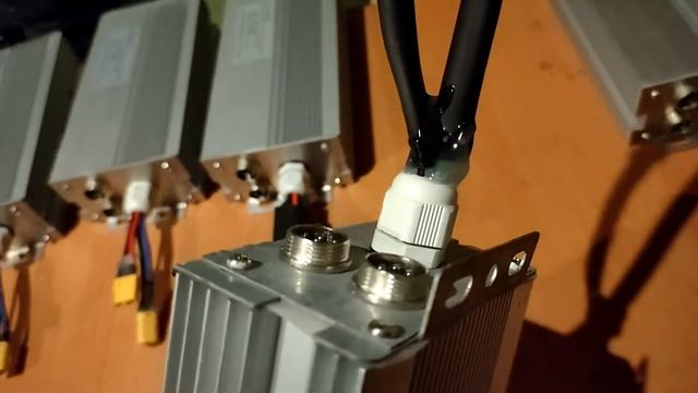 Пайка разъемов XT60 в герметичном исполнении на контроллере электровелосипеда смотреть онлайн