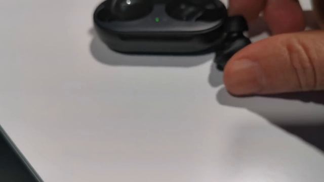 Samsung Galaxy Buds 2019 true wireless headphone смотреть онлайн