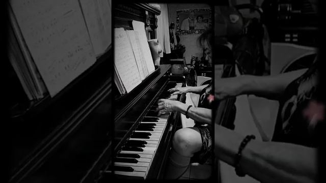 BAYAN KO Piano cover by Lourdes "Inay Baby" Javier смотреть онлайн