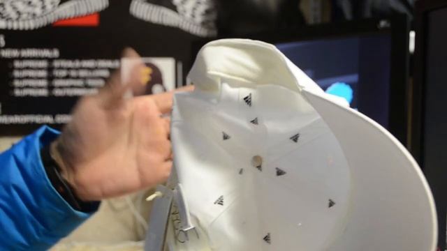 Бейсболка Adidas Classic Six-Panel Lightweight cap (1) смотреть онлайн