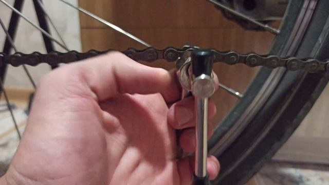 Как снять цепь с велосипеда. Как поставить цепь на велосипед.Замена велосипедной цепи своими руками смотреть онлайн