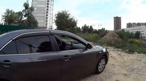 Toyota Camry 40. Как работает штатный доводчик окон с ключа авто. Европейка