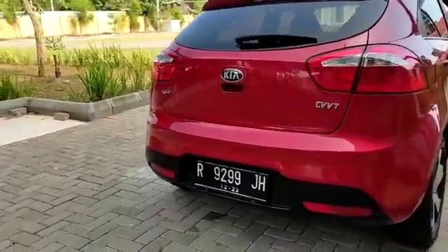 KIA RIO 1.4 MT 2013 смотреть онлайн