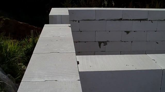 Дача своими руками. Осмотр кладки первого этажа