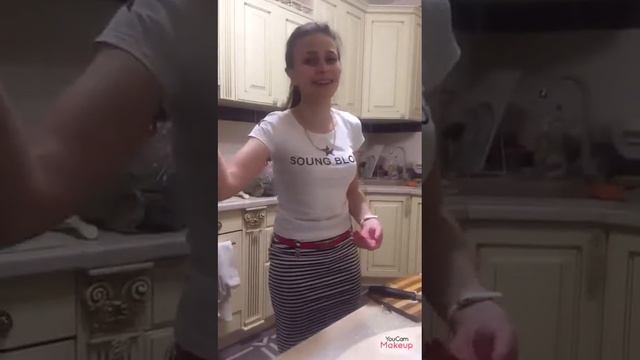 Песня лягушка смотреть онлайн