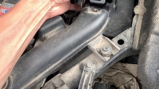 Nissan x-trail (2013-2019) T-32 замена воздушного и салонного фильтра. смотреть онлайн