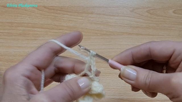 ЦВЕТОК КРЮЧКОМ ДЛЯ ШАПКИ И НЕ ТОЛЬКО. Вязание крючком. смотреть онлайн