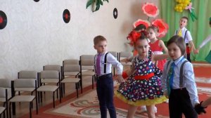 Классный танец стиляг на утреннике 8 марта