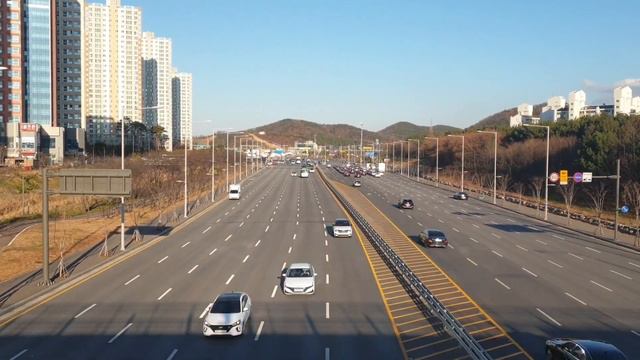 Движение на автодорогах Кореи смотреть онлайн