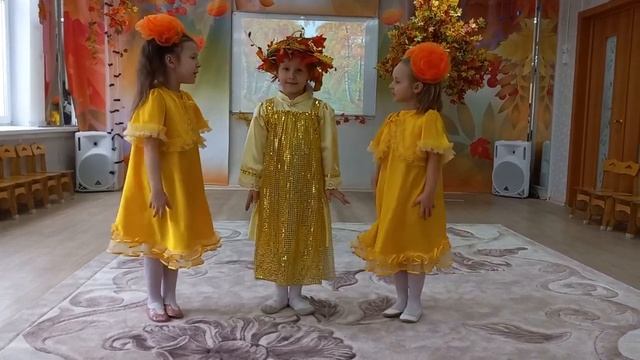 Коллектив ЦРР Детский сад №158 Песня Осень проказница смотреть онлайн