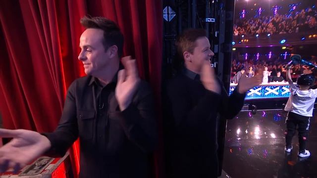 DAREDEVIL kids make audience GASP with scooter stunts! | Auditions | BGT 2022 смотреть онлайн