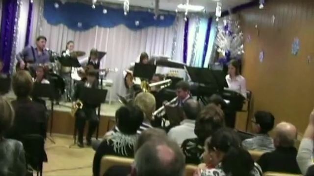 Детский эстрадный оркестр РАДУГА = (2011 г. - первое выступление) смотреть онлайн