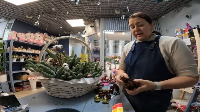 ?Как я оформляю подарочные корзины | Блог флориста