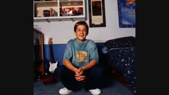 8Bit Heart (Michael Angarano Video) смотреть онлайн