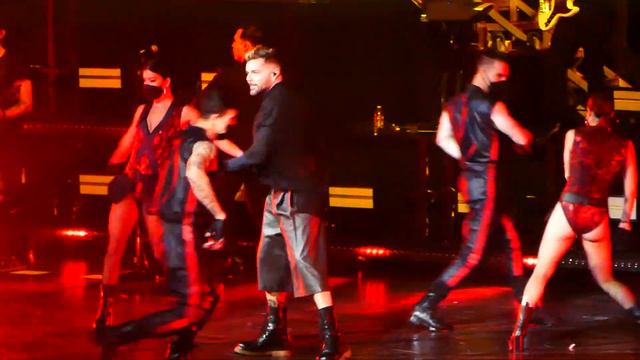 Ricky Martin, "Qué Rico Fuera" - San Jose - Nov. 14, 2021. смотреть онлайн