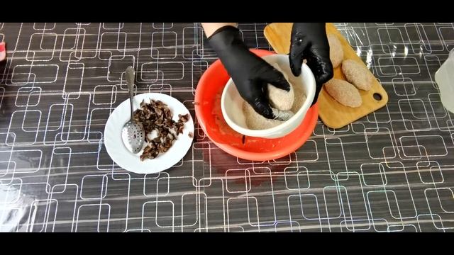 Зразы из индейки, грибов и яйца. Котлеты с начинкой. смотреть онлайн