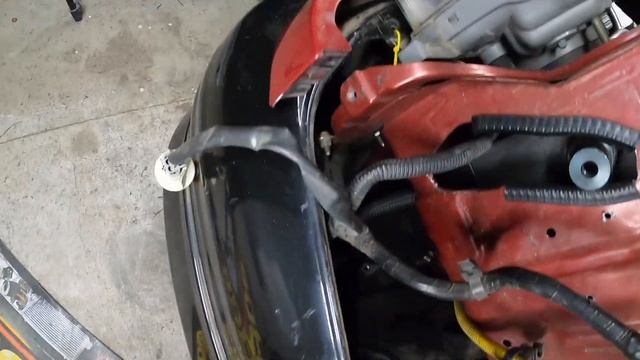 RETRO-FITTING BONNET STRUTS TO TWIN TURBO SUBARU FORESTER смотреть онлайн