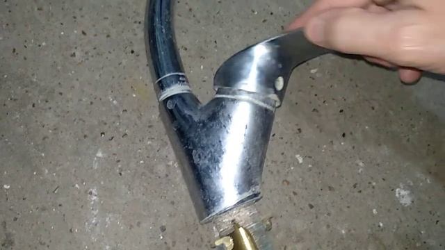 Стоит ли покупать кран с таким креплением? А вот почему я не уважаю такой род крепления смесителей! смотреть онлайн