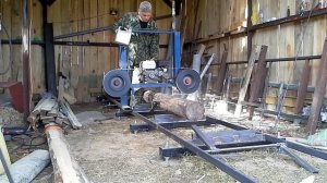 Ленточная пилорама с бензиновым двигателем 7 л.с.своими руками. Испытание. Первые пропилы. Ч.1