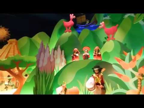 Диснейленд Париж Fantasyland Аттракцион "It's a small world"