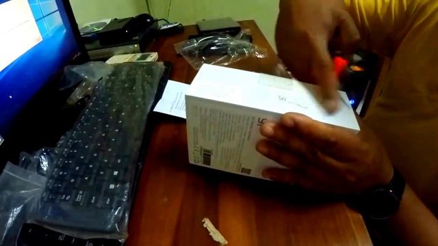Unboxing Xiaomi Yi Ant International (North America) Smart IP Camera смотреть онлайн