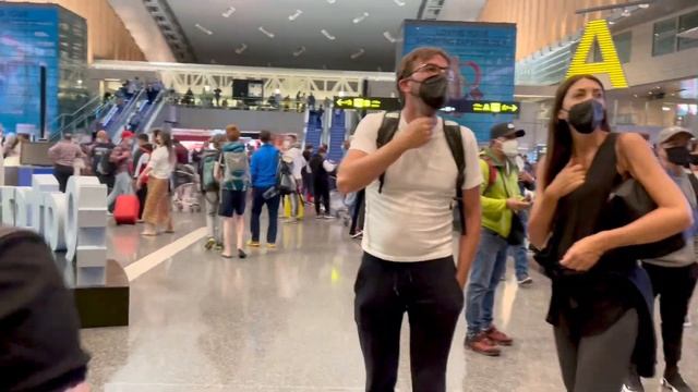 Doha Duty free | Hamad International Airport | Qatar Airways| Doha to Delhi (Eng. subtitle) смотреть онлайн