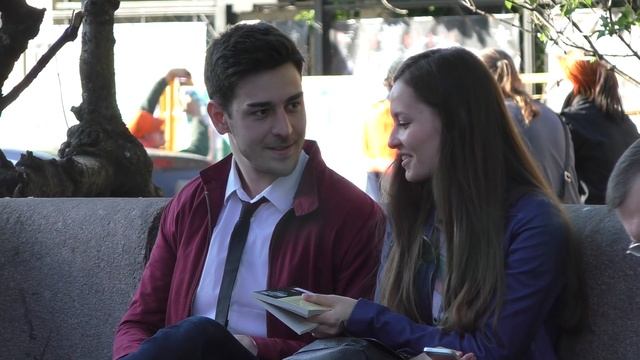 Кажется спалила камеру -- Пикап Пранк Шоу