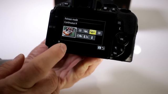 NIKON D5500 TUTORIAL | Does It Have Self Timer? смотреть онлайн