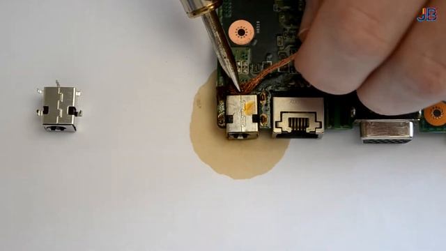 Asus X54h - замена гнезда зарядки. Разборка и ремонт. смотреть онлайн