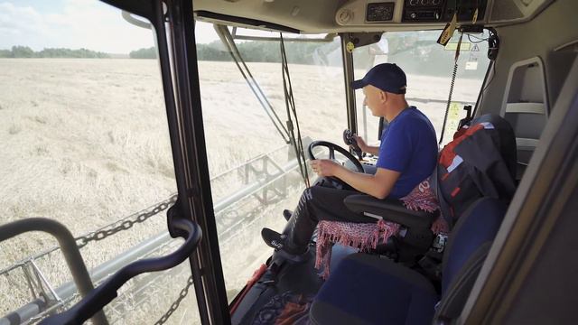 АгроНова New Holland CX8.80