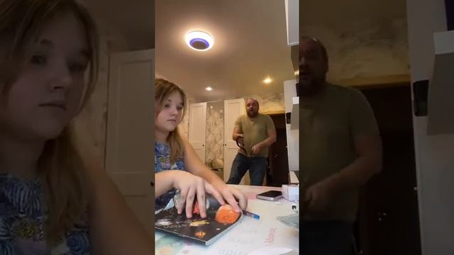 Ремень всегда поможет. смотреть онлайн