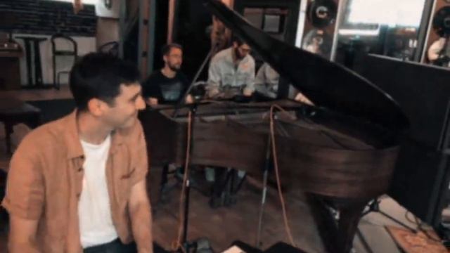 WONGS CAFE /// Disco De Lune смотреть онлайн