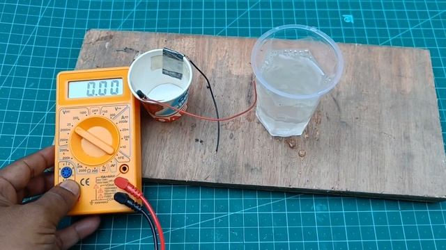 How to make battery at home | homemade battery смотреть онлайн