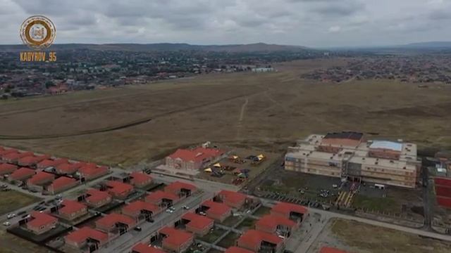 В Грозном открыли новую школу на 1224 мест смотреть онлайн
