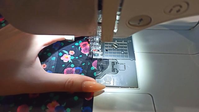 DIY. Летнее ПЛАТЬЕ БЕЗ ВЫКРОЙКИ легко и просто. Обработка краев БЕЗ ОВЕРЛОКА смотреть онлайн