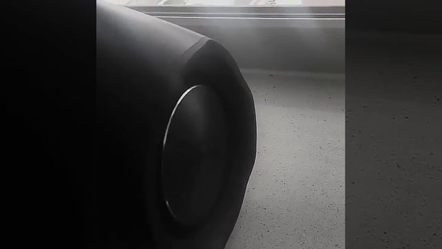 JBL BOOMBOX смотреть онлайн