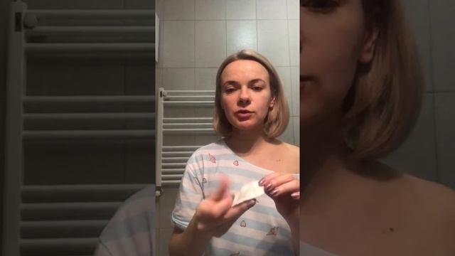 Как умываться правильно. Снятие косметики. Демакияж глаз. смотреть онлайн