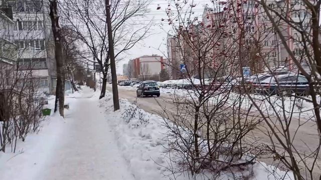 Иду относить деньги за съёмное жильё.