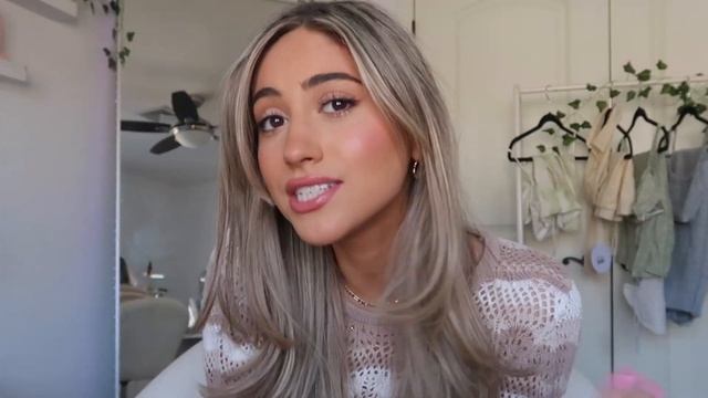 a hair Q&A (what I ask for, where I go, FAV products & more!) *layered hair + curtain bangs* смотреть онлайн