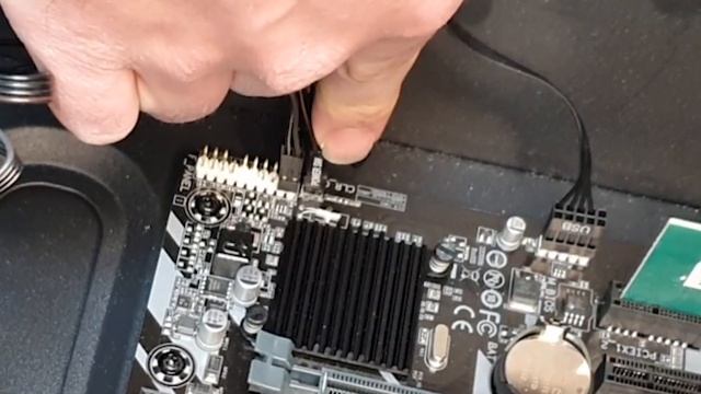 How to Reset CMOS - Reset BIOS Fix Display Issues! смотреть онлайн
