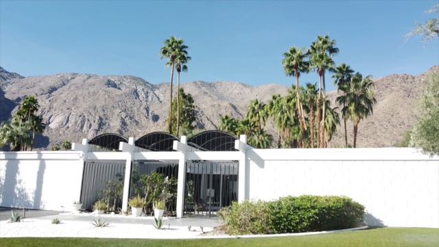 The Trini Lopez Estate - A Palm Springs Modernist Classic смотреть онлайн